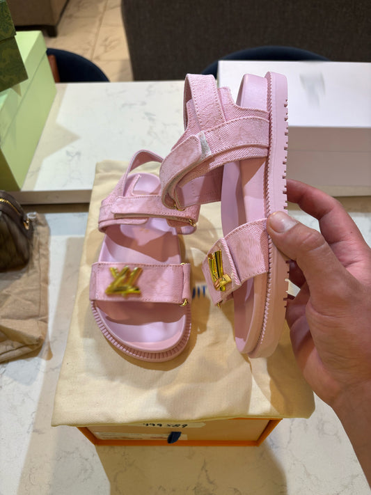 lvsandals